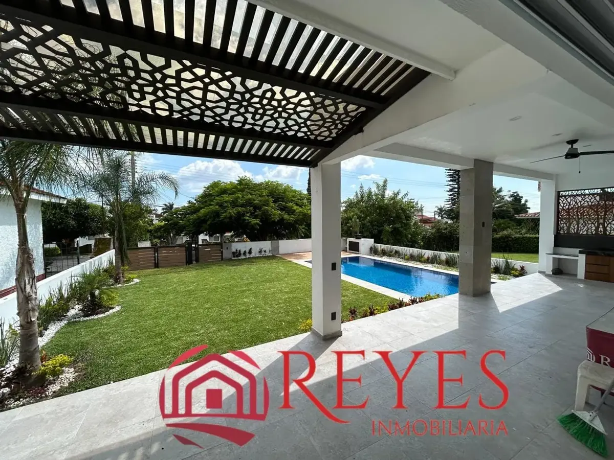 Casa en venta en Lomas de Cocoyoc, Atlatlahucan — foto 1 de 18