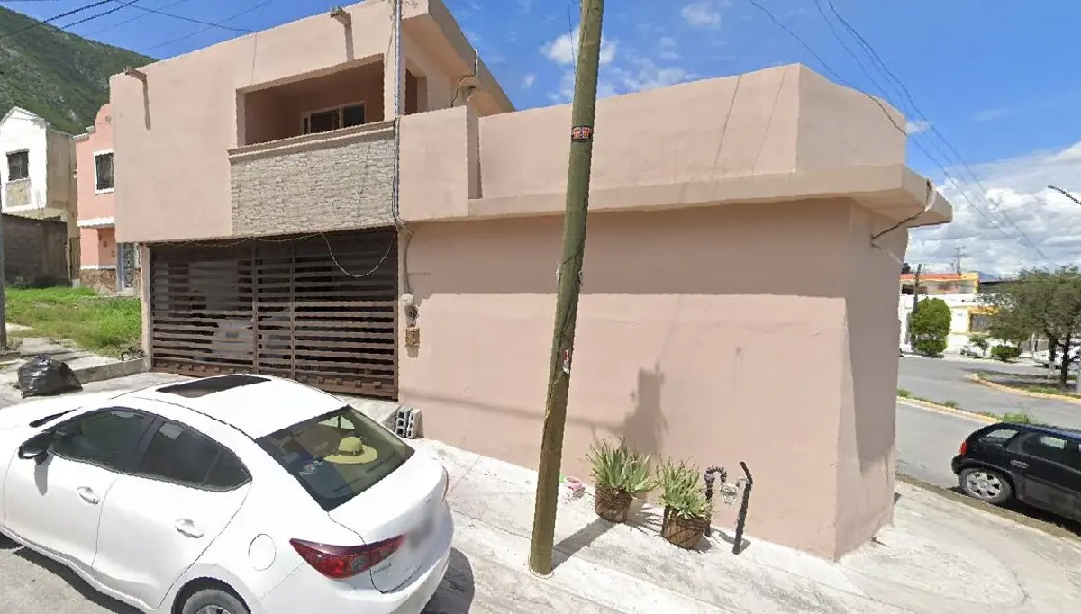 Casa en venta en Lomas de San Jerónimo, Monterrey — foto 1 de 9