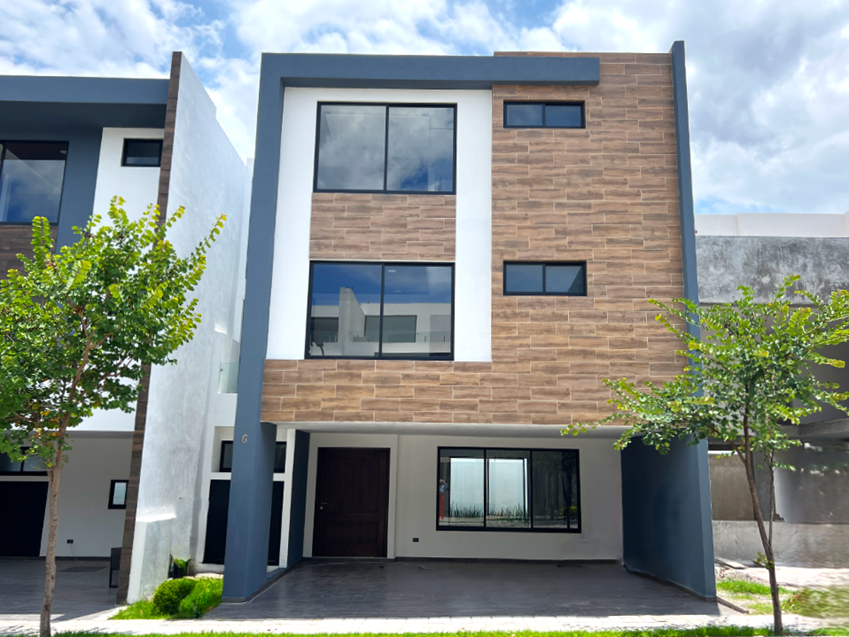 Casa en venta en Lomas de Angelópolis, San Andrés Cholula — foto 1 de 18