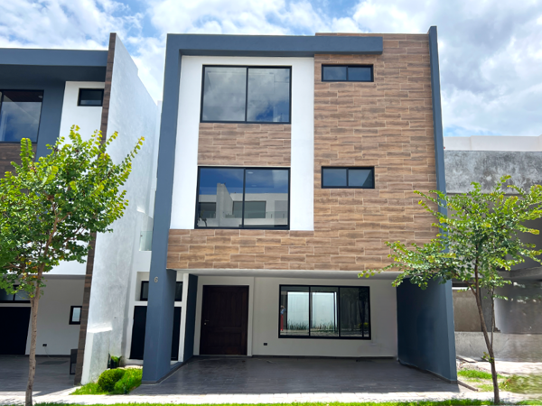 Casa en venta en Lomas de Angelópolis, San Andrés Cholula, Puebla