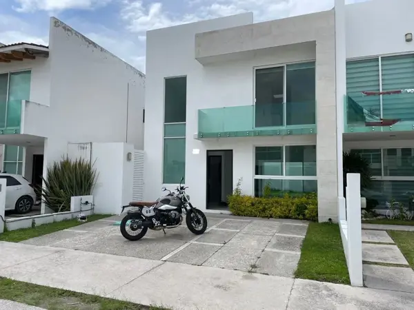 Casa en renta en Lomas de Angelópolis, San Andrés Cholula, Puebla Casa en renta en Lomas de Angelópolis, San Andrés Cholula, Puebla