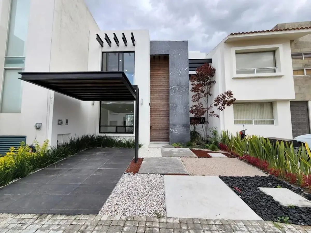 Casa en venta en Lomas de Angelópolis, San Andrés Cholula — foto 1 de 16