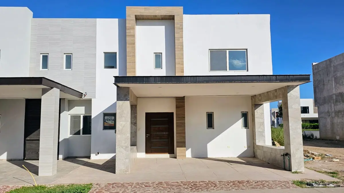 Casa en venta en Altozano la Nueva Laguna, Gómez Palacio — foto 1 de 17