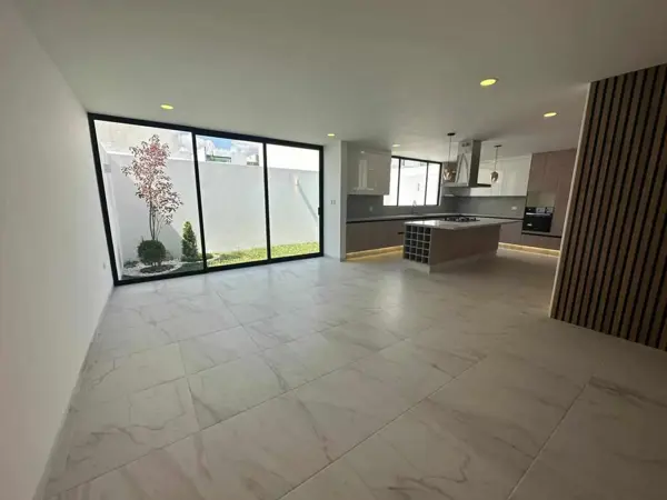 Casa en venta en Lomas de Angelópolis, San Andrés Cholula — foto 3 de 18