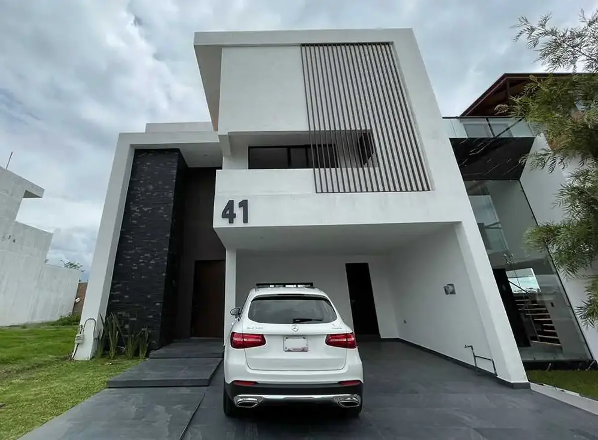 Casa en venta en Lomas de Angelópolis, San Andrés Cholula — foto 1 de 14