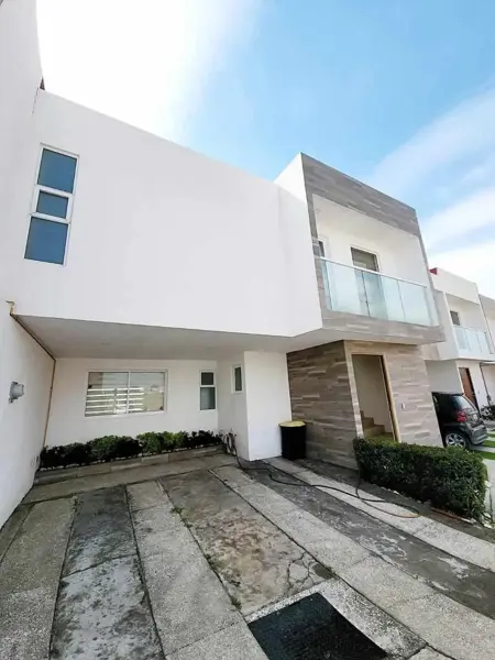 Casa en renta en Lomas de Angelópolis, San Andrés Cholula, Puebla