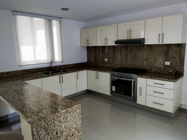 Casa en renta en Lomas de Angelópolis, San Andrés Cholula — foto 3 de 18