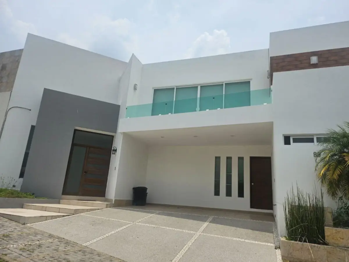 Casa en renta en Lomas de Angelópolis, San Andrés Cholula — foto 1 de 22