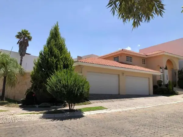 Casa en venta en Lomas de Angelópolis, San Andrés Cholula — foto 2 de 17