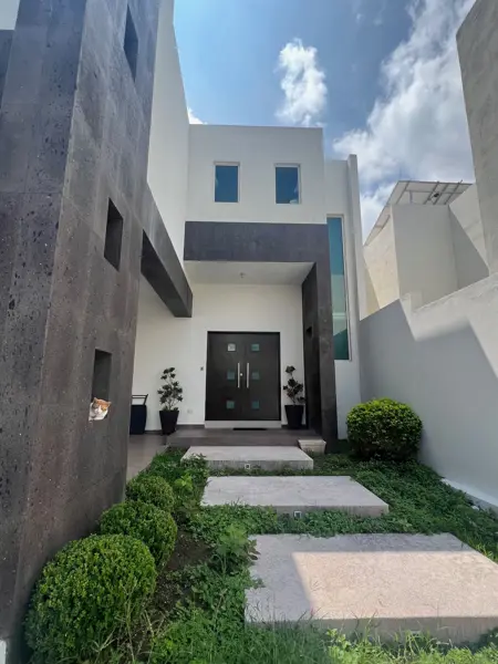 Casa en venta en Los Milagros de Valle Alto, Monterrey — foto 2 de 43