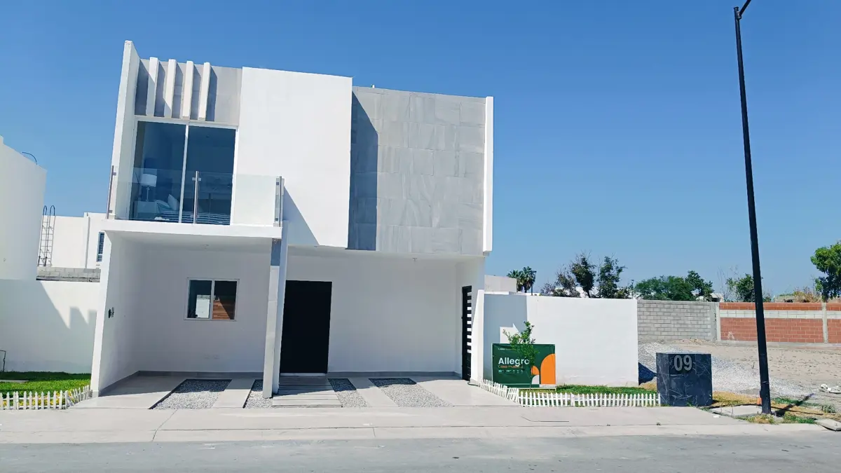 Casa en venta en Villas del Renacimiento, Torreón — foto 1 de 39