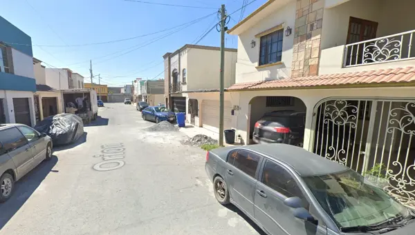 Casa en venta en Las Bugambilias, Matamoros — foto 3 de 8