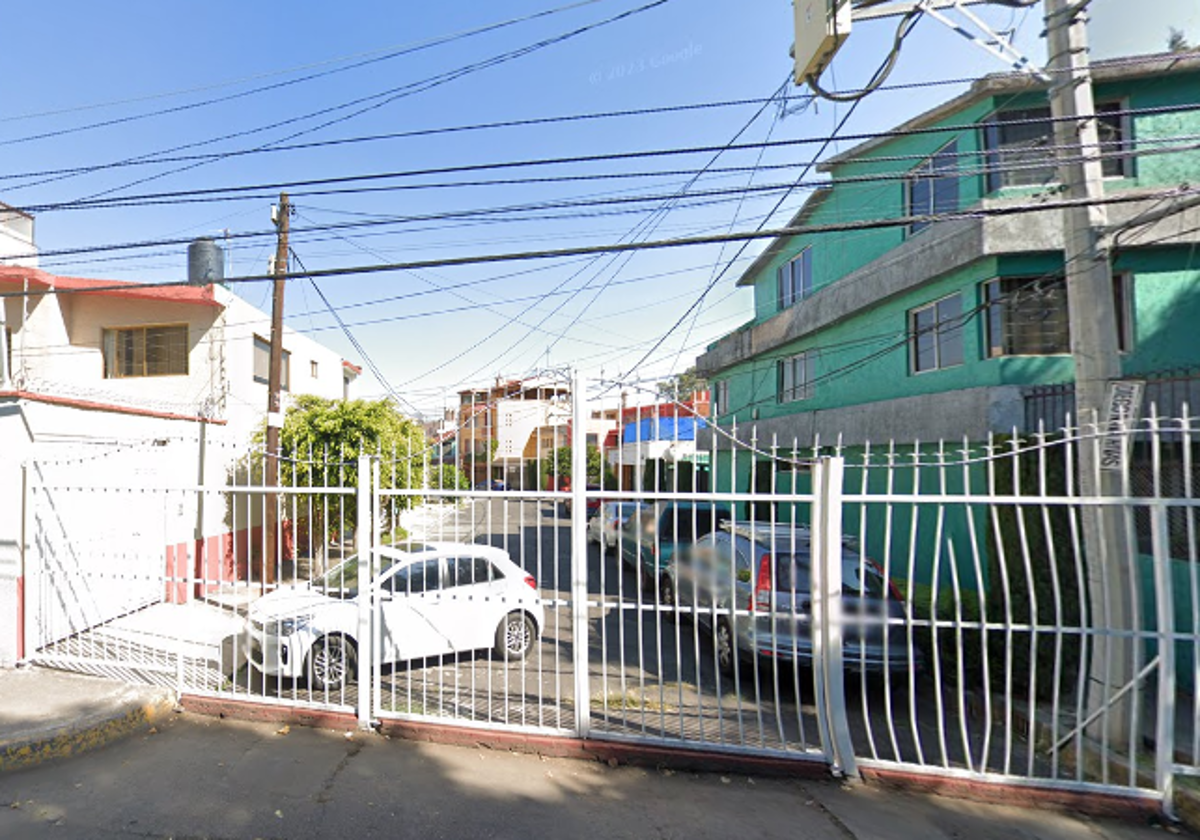 Casa en venta en Presidentes Ejidales 1a Sección, Coyoacán — foto 1 de 9