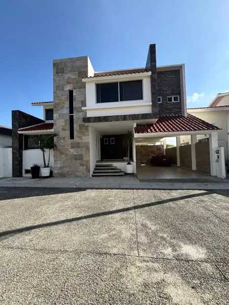 Casa en venta en El Sendero Residencial, Alvarado — foto 2 de 6