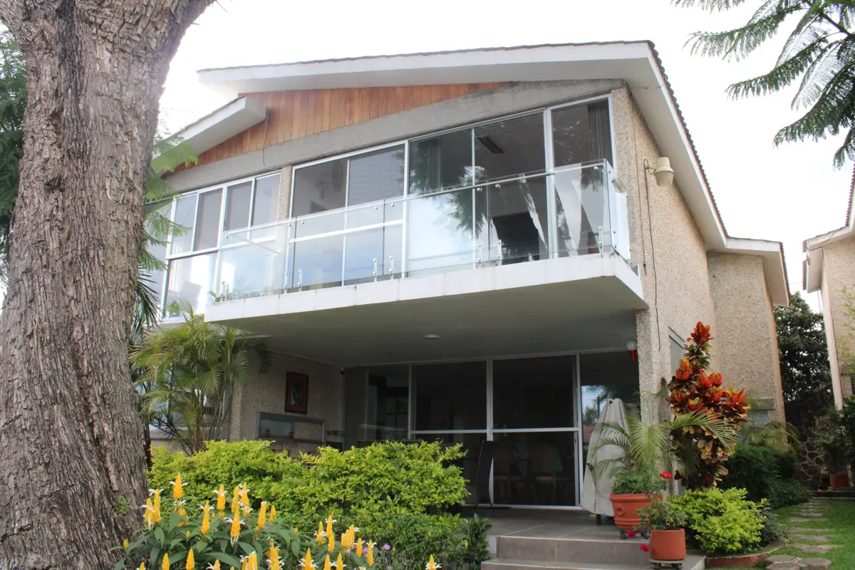 Casa en venta en Jardines de Delicias, Cuernavaca — foto 1 de 56