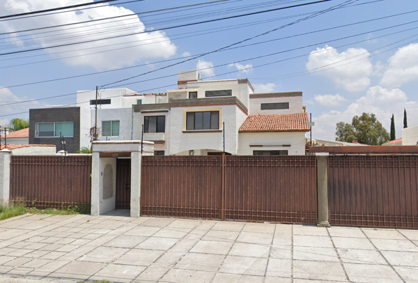 Casa en Villas del Mesón, Querétaro, Querétaro
