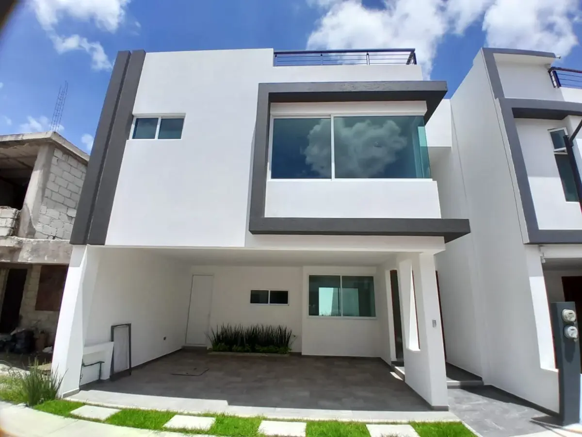 Casa en venta en Santiago Momoxpan, San Pedro Cholula — foto 1 de 30