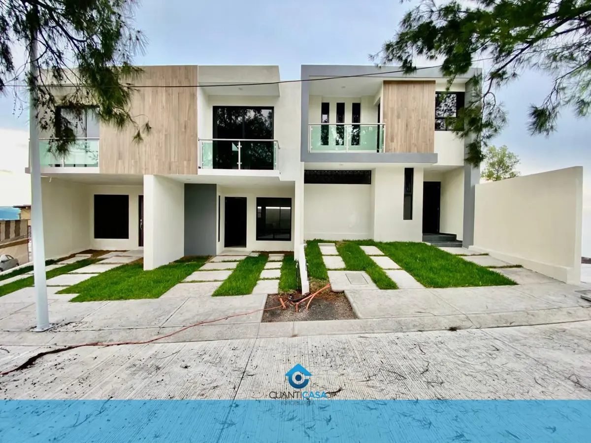 Casa en venta en Misión del Valle, Morelia — foto 1 de 24