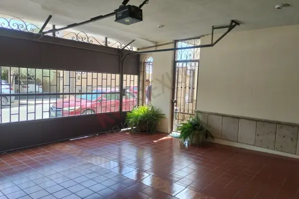 Casa en venta en Nuevo San Isidro, Torreón — foto 2 de 8