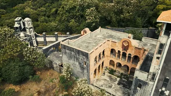 Hotel en venta en Santiago Tepetlapa, Tepoztlán — foto 3 de 83