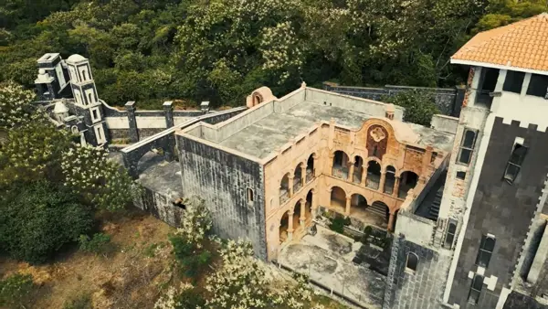 Hotel en venta en Santiago Tepetlapa, Tepoztlán — foto 2 de 83