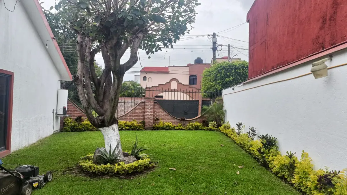 Casa en renta en Las Fincas, Jiutepec — foto 1 de 28