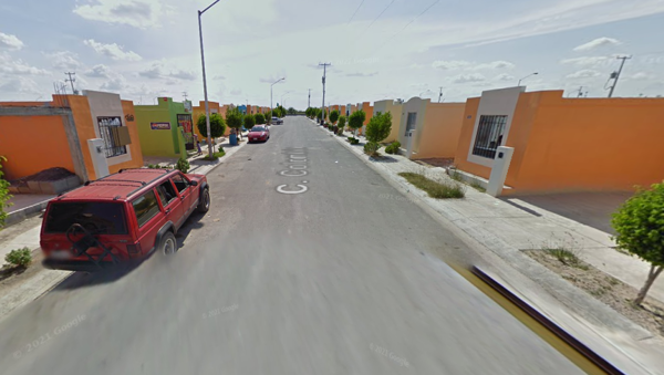 Casa en venta en Colinas de Loma Real, Reynosa — foto 2 de 6