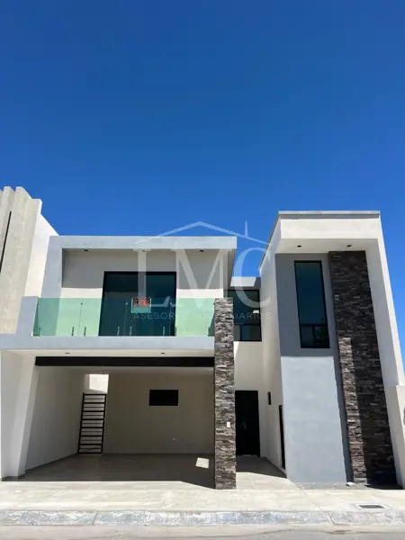 Casa en Rincón de los Encinos, Saltillo, Coahuila de Zaragoza
