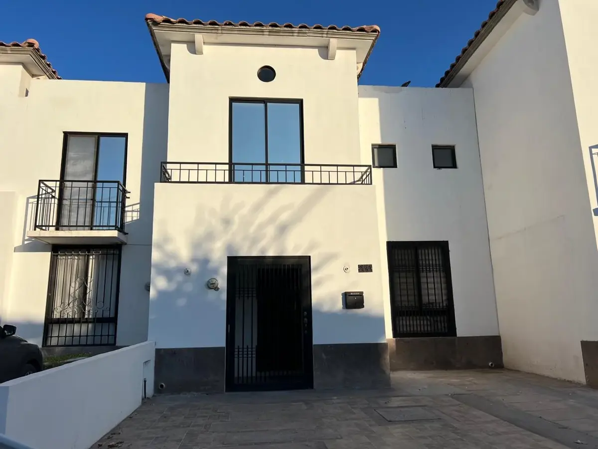 Casa en venta en Valle de los Almendros, Torreón — foto 1 de 24