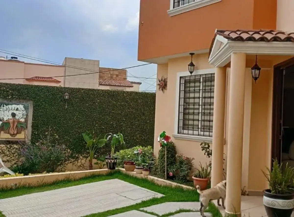 Casa en venta en Lomas Lindas I Sección, Atizapán de Zaragoza — foto 1 de 18