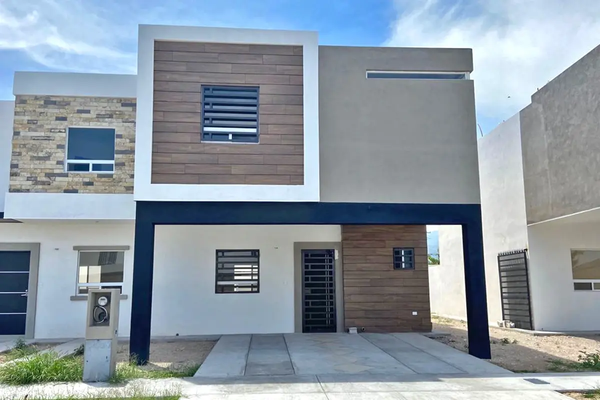 Casa en renta en Puerta del Rey, Saltillo — foto 1 de 18