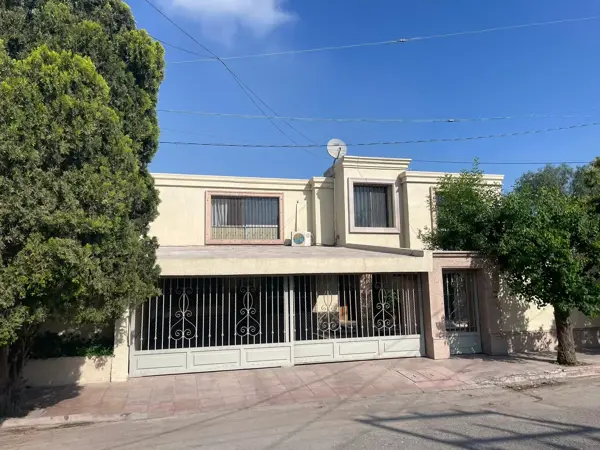Casa en La Salle, Saltillo, Coahuila de Zaragoza