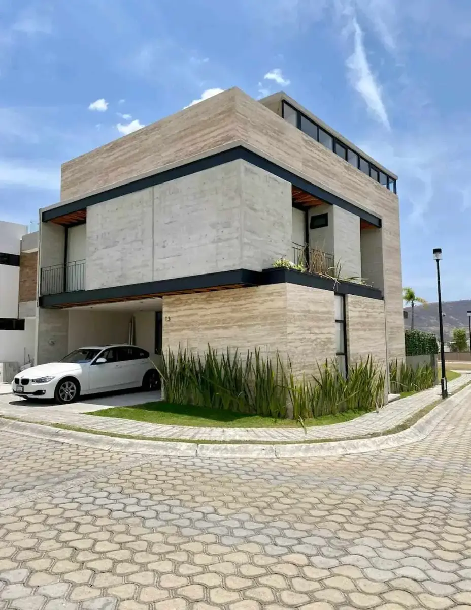 Casa en venta en Lomas de Angelópolis, San Andrés Cholula — foto 1 de 16