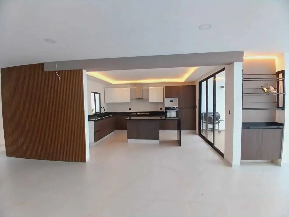 Casa en venta en Lomas de Angelópolis, San Andrés Cholula — foto 1 de 22