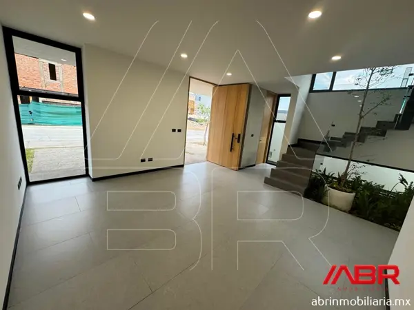 Casa en venta en Bosques Vallarta, Zapopan — foto 2 de 32