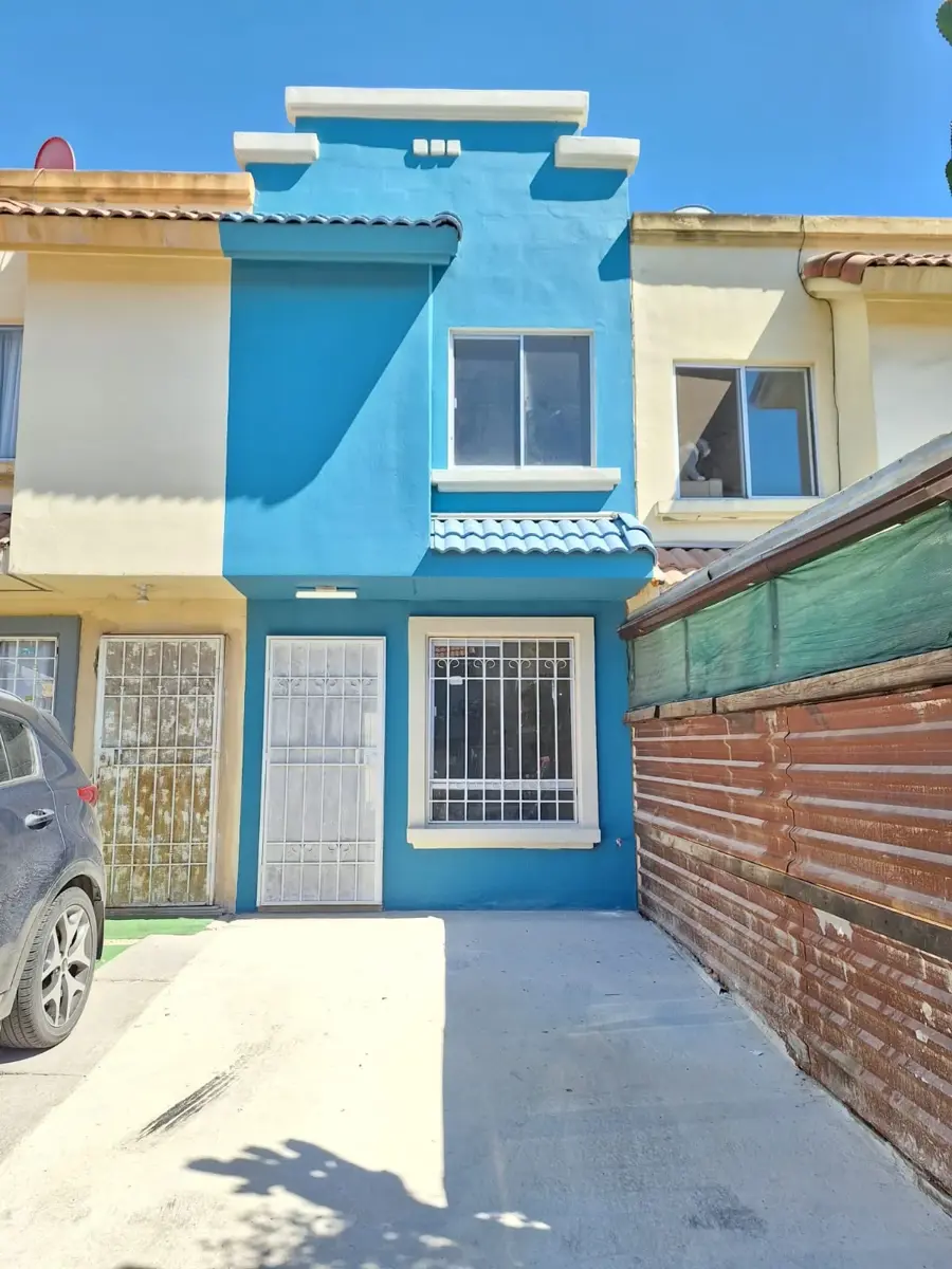 Casa en venta en Urbi Quinta del Cedro, Tijuana — foto 1 de 24