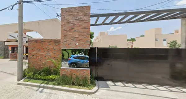 Casa en venta en Lomas de Miraval, Cuernavaca — foto 2 de 5