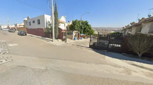 Casa en venta en Villa Residencial Santa Fe 5ta. Sección, Tijuana — foto 2 de 8