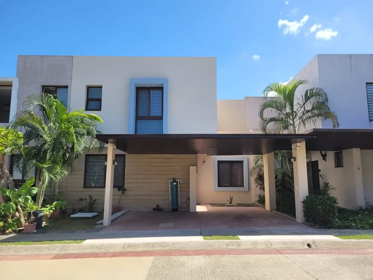 Casa en venta en Altozano, Centro — foto 1 de 9