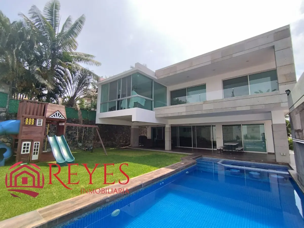 Casa en venta en Lomas de Cocoyoc, Atlatlahucan — foto 1 de 21