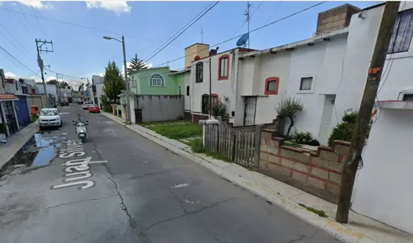 Casa en venta en Villas Santín, Toluca — foto 2 de 5