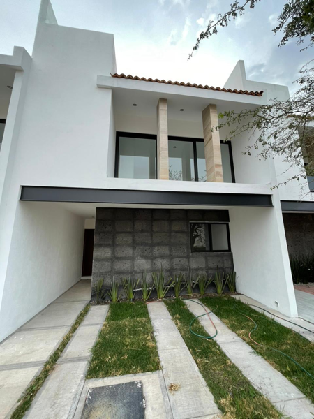 Casa en venta en Pedregal de Schoenstatt, Corregidora — foto 2 de 23