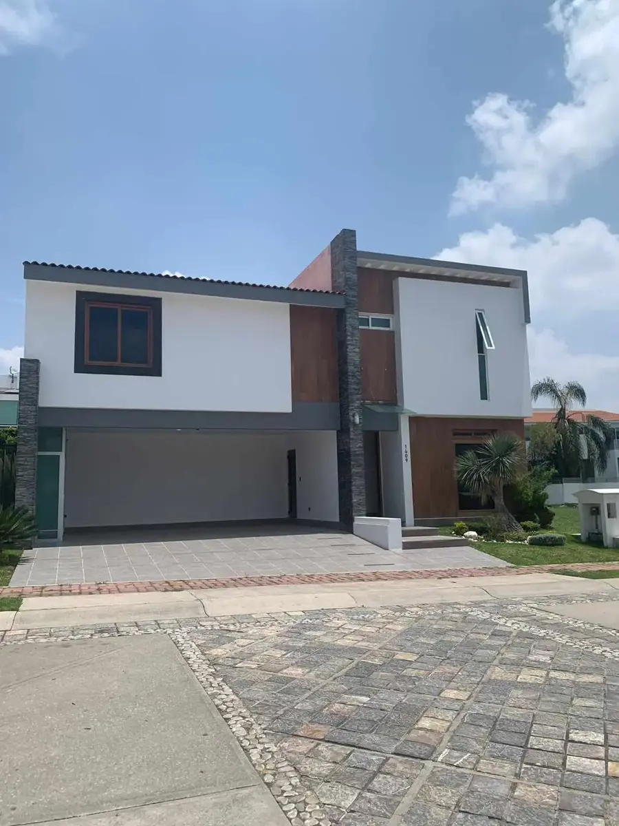 Casa en venta en La Vista Contry Club, San Andrés Cholula — foto 1 de 22