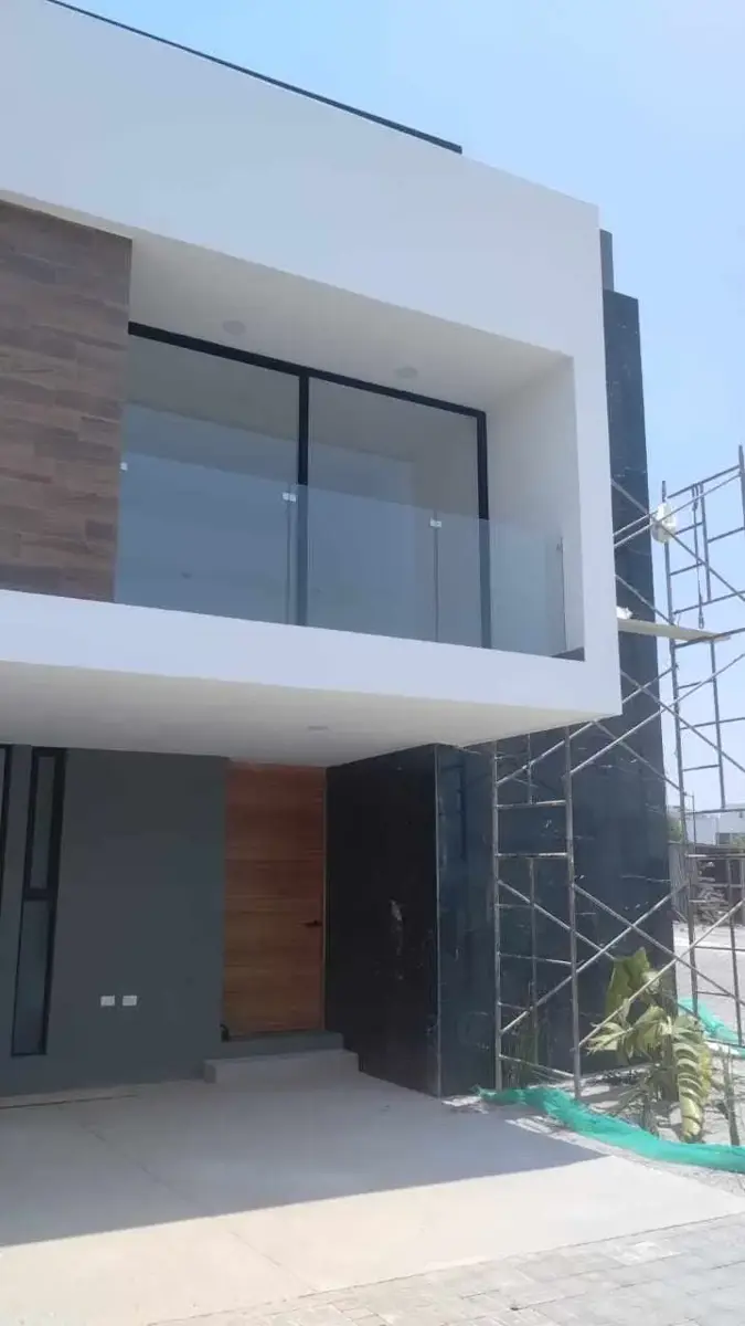 Casa en venta en Lomas de Angelópolis, San Andrés Cholula — foto 1 de 27