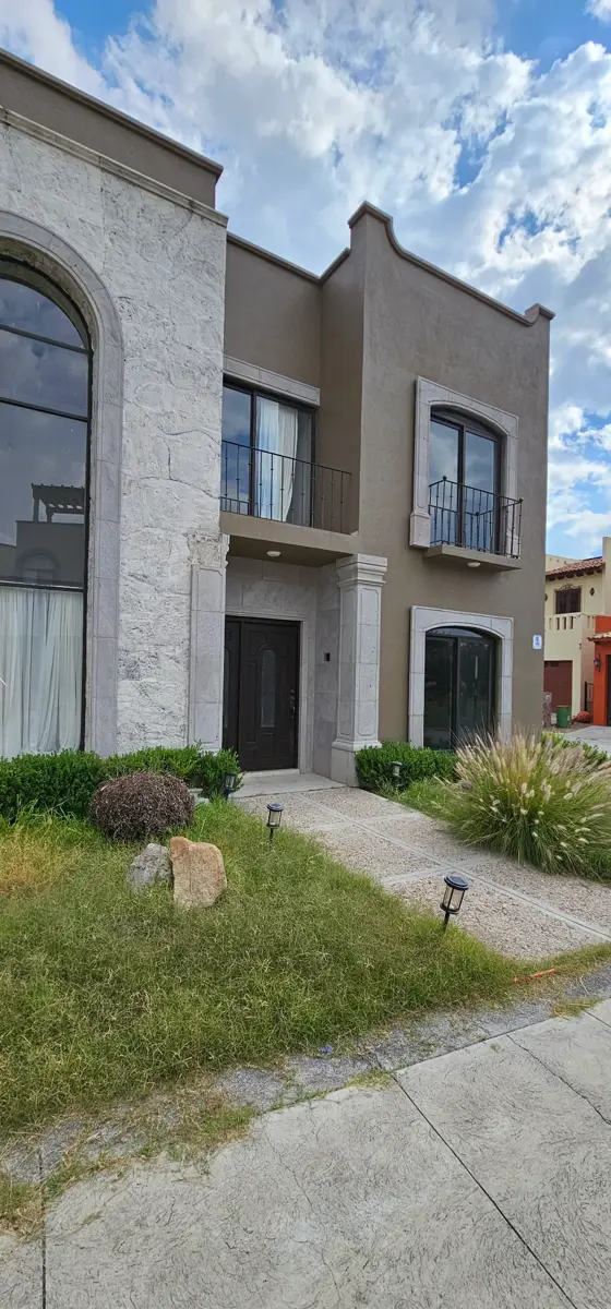 Casa en renta en Club de Golf Ventanas, San Miguel de Allende — foto 1 de 36