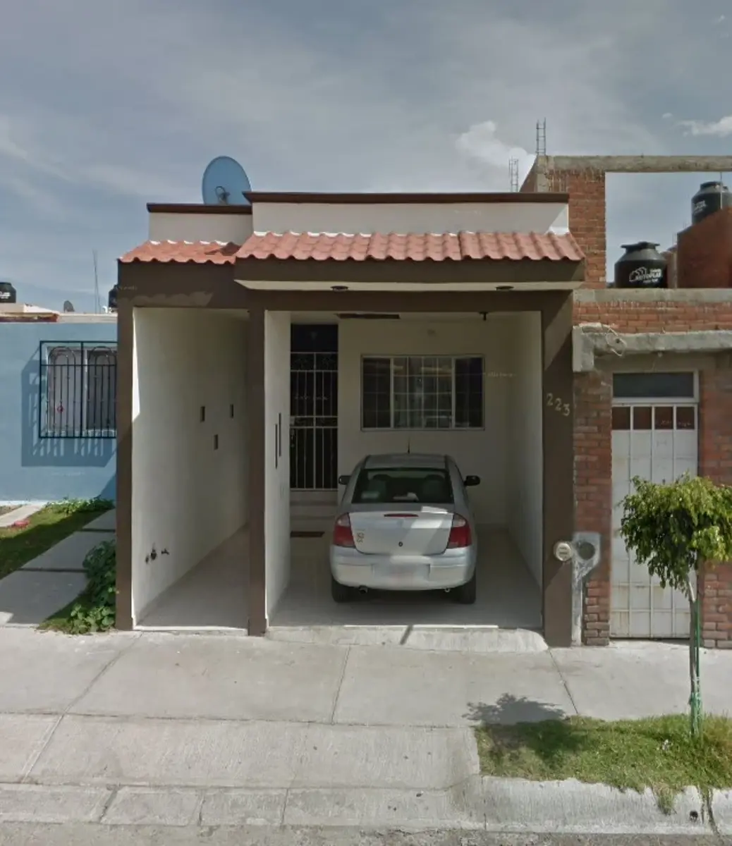 Casa en venta en Misión del Valle II, Morelia — foto 1 de 32