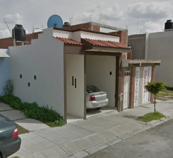 Casa en venta en Misión del Valle II, Morelia — foto 2 de 32