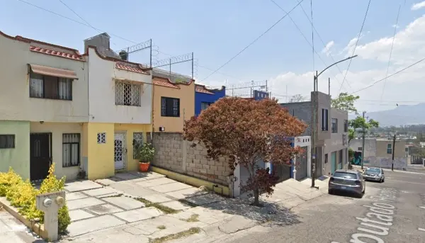 Casa en venta en Valle de los Arcos, Morelia — foto 2 de 24