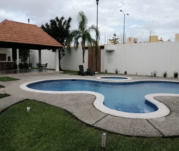 Casa en venta en Puerta de Hierro, Centro — foto 2 de 12