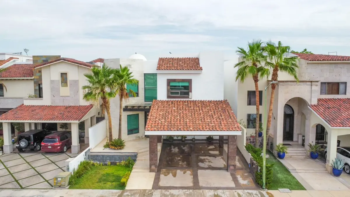 Casa en venta en Los Lagos, Hermosillo — foto 1 de 23